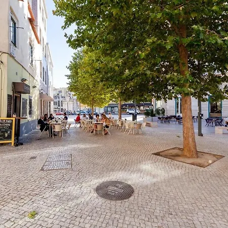 宾馆 Bright 2 Bedroom With Parking In Lisboa