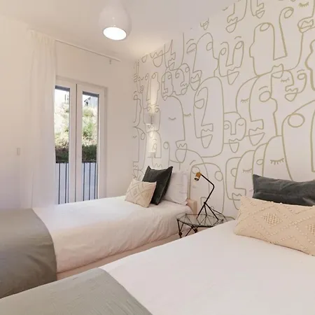 Bright 2 Bedroom With Parking In Apartmán Lisboa