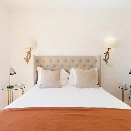 Bright 2 Bedroom With Parking In Appartement Lissabon