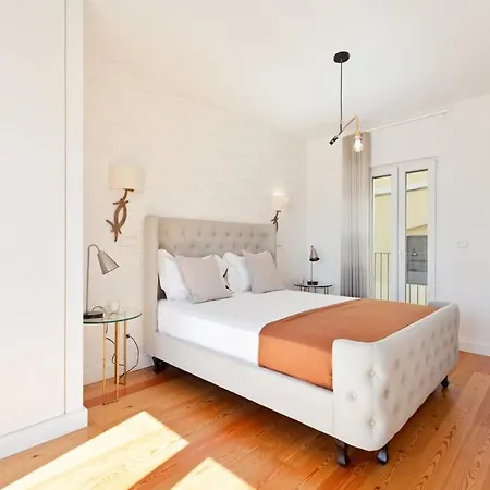 Inn Bright 2 Bedroom With Parking In Lisbon
